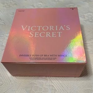 Invisible push-up bra with wings